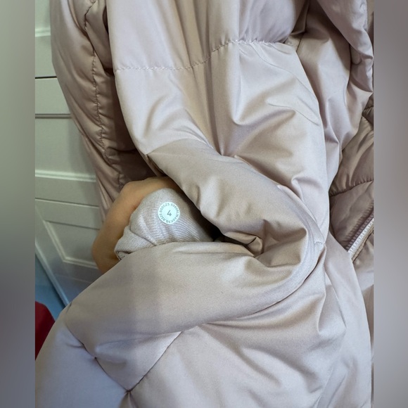 lululemon athletica Pink Fawn Cropped wunder Puff Jacket - Picture 4 of 8